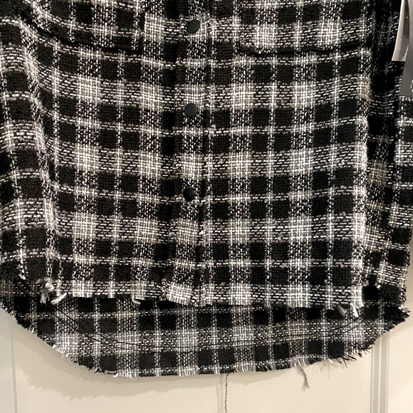 NWT Black Tape Black-White Raw Edge, size Small/Medium - Picture 3 of 6